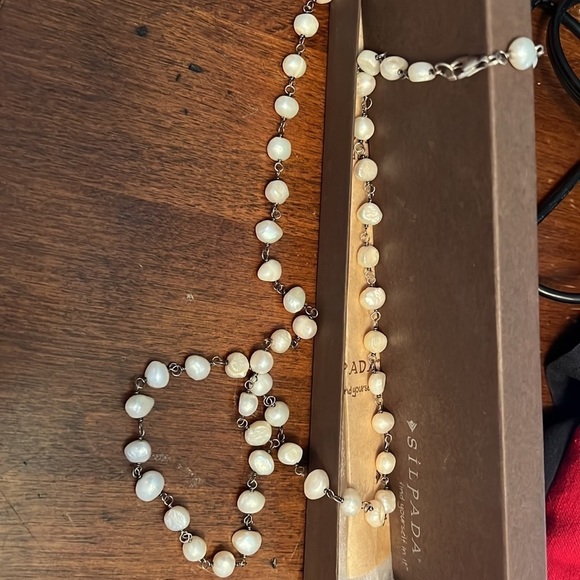 Silpada Fresh Catch Silver and Fresh Water Pearl Long Necklace Super Rare - Picture 3 of 5